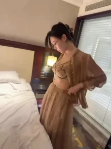 丰满欲奴小少妇 奶子坚挺 身材火辣 眼镜妹更反差