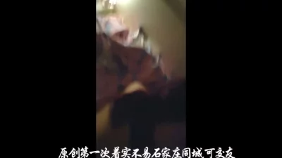 黑木耳小姨子跟渣男玩4P颜值高身材好被三个蒙面大汉玩弄各种抽插爆草吃奶玩逼口交大鸡巴轮草骚穴爆赞