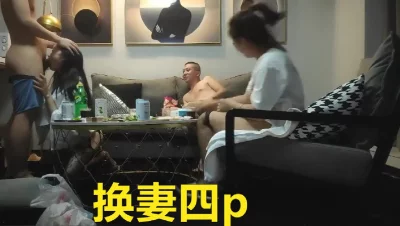 如狼似虎比较有韵味的大嫂让大哥在家啪啪猛草大秀给狼友看全程露脸口交大鸡巴听指挥多体位无套抽插mp4