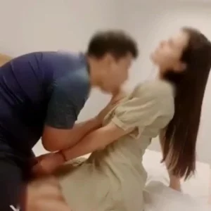 1018小仙女性感黑丝后入急促娇嫩呻吟吃精3