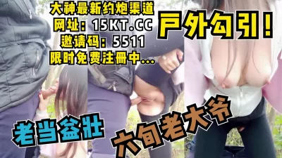 男女疯狂那些事双飞黑丝美腿姐妹花激情4P疯狂性爱跪舔对对碰翘美臀后入mp4