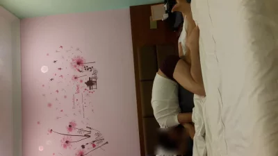 情趣套房解圍女神小姐姐多種體位爆操