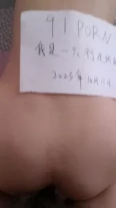 童颜巨乳的典型FC2高质量大胸妹子做爱视频流出史上最漂亮的巨乳之一大叔狠操得萝莉妹子眼神迷离大奶子晃得厉害