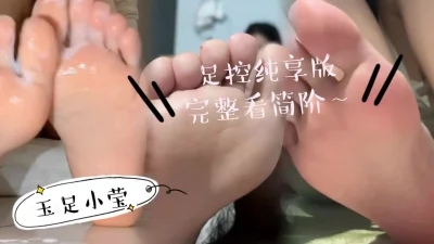 FC2PPV3132421無修正可愛女子大生言生肉棒大量中出TS